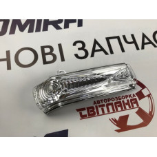 Повторювач повороту у дзеркалі правий Fiat Doblo 2011-2021 Polcar 3042209E